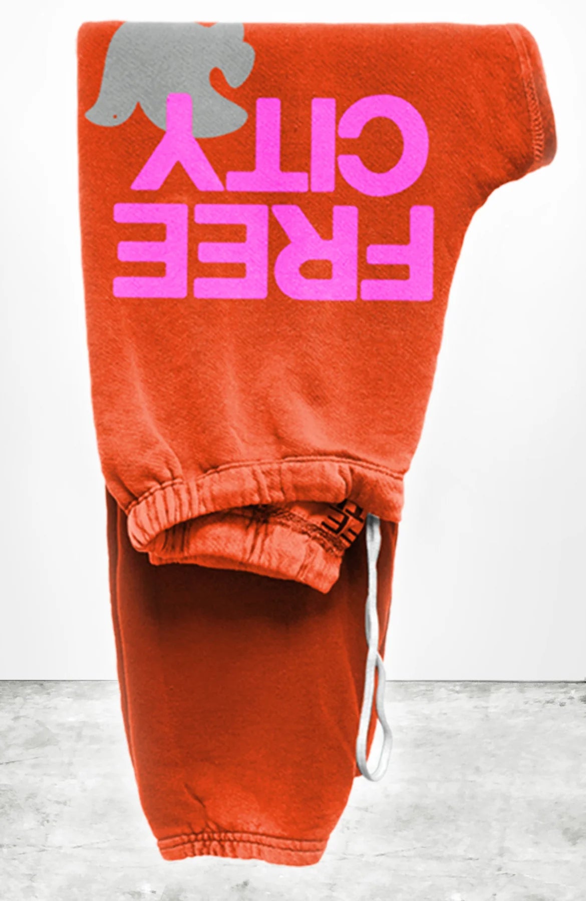 FREECITY Large Logo Sweatpants in Pink Petal S